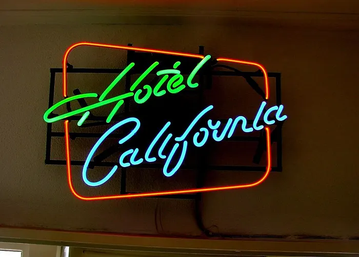 California Nocleg ze śniadaniem 4*